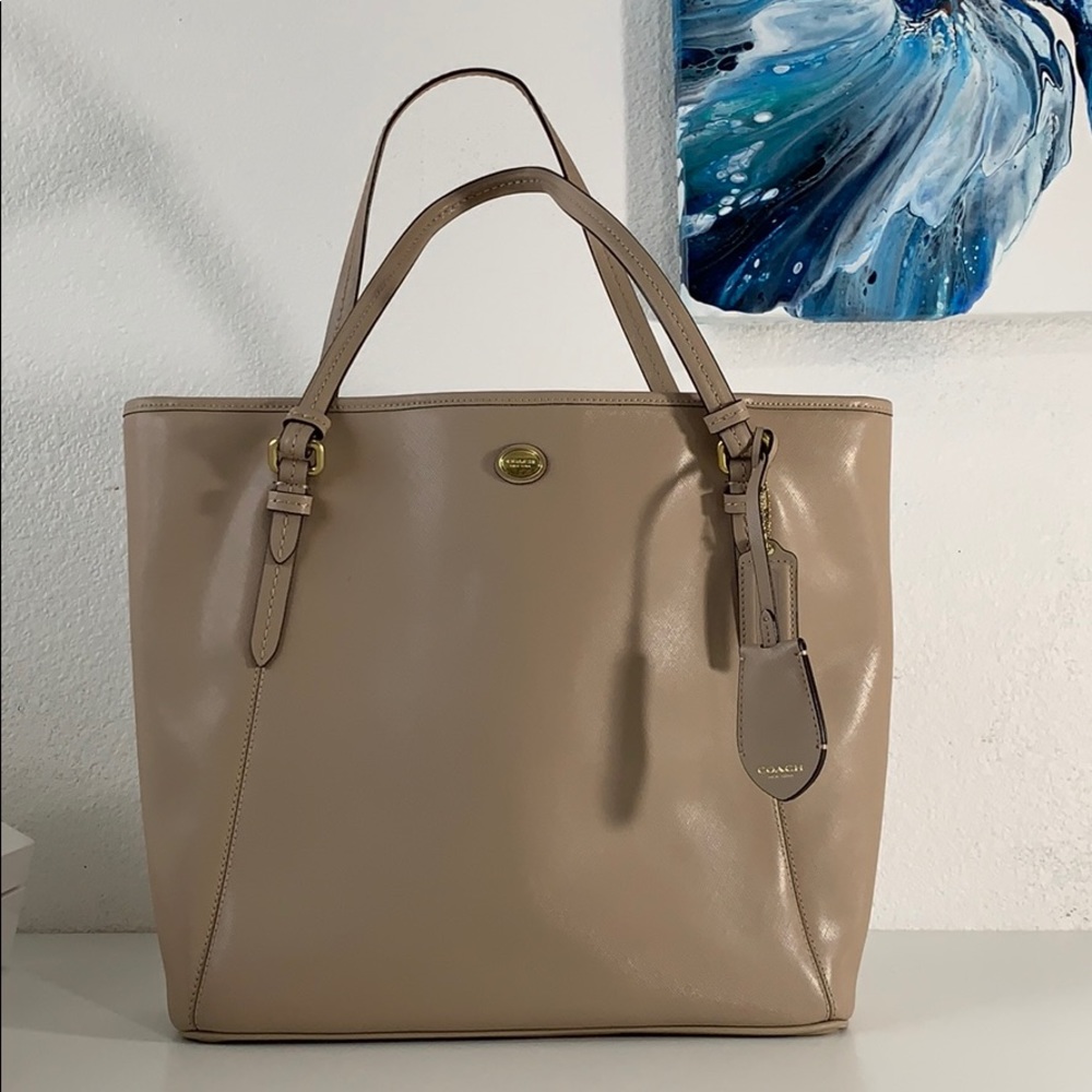 PEYTON LEATHER ZIP TOP TOTE (COACH F27349)